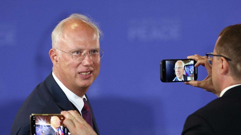 США признали, что миру не обойтись без российской нефти, заявил Дмитриев