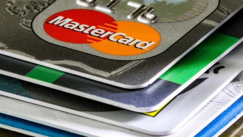 У россиян будут проверять лимит карт: когда банки начнут вести учет